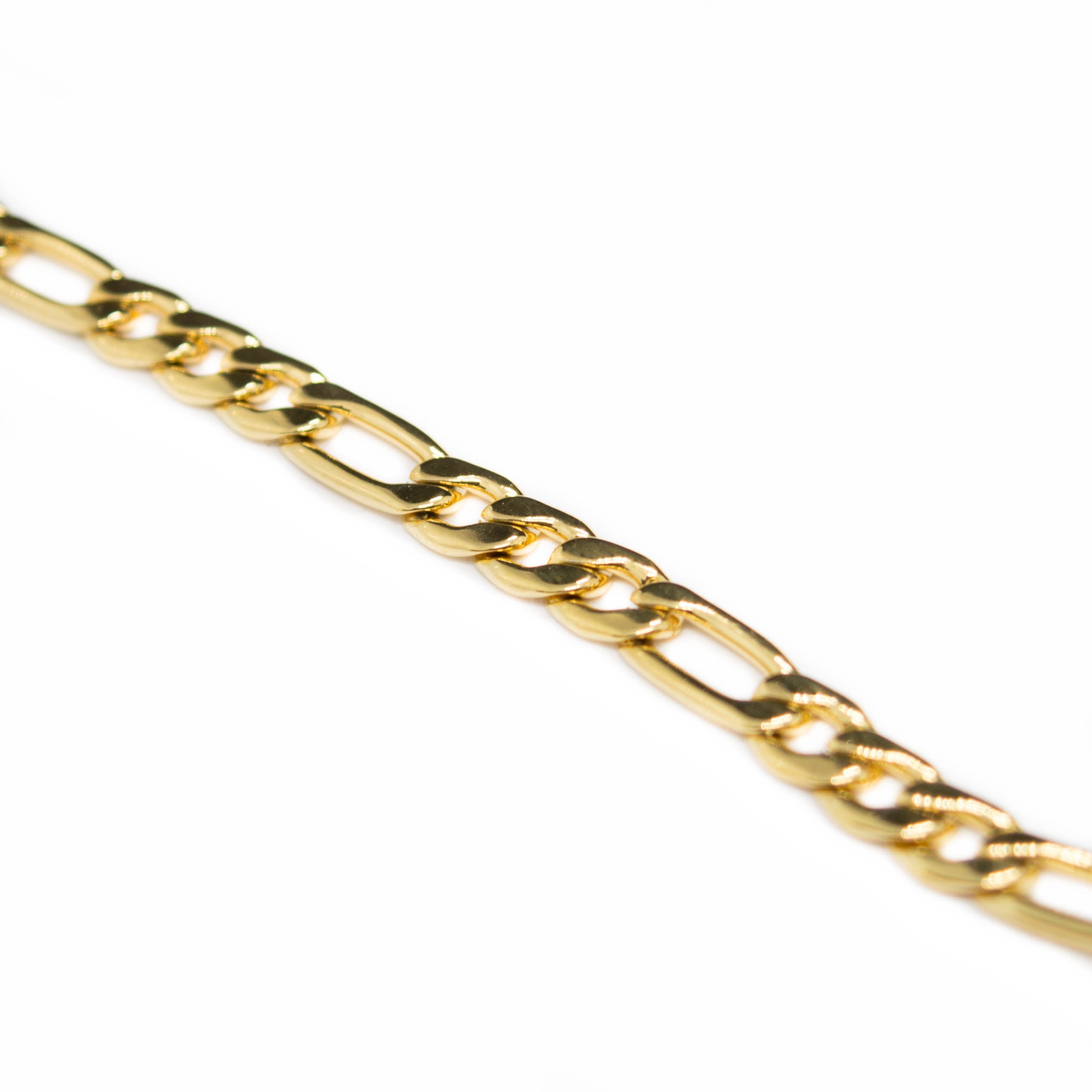 Chaine classic de maille figaro en acier inoxydable plaqué or.